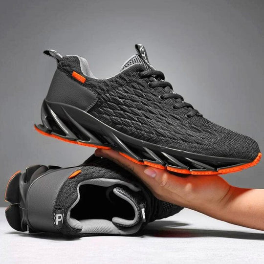EB | Hardwell Flexstride Sneaker