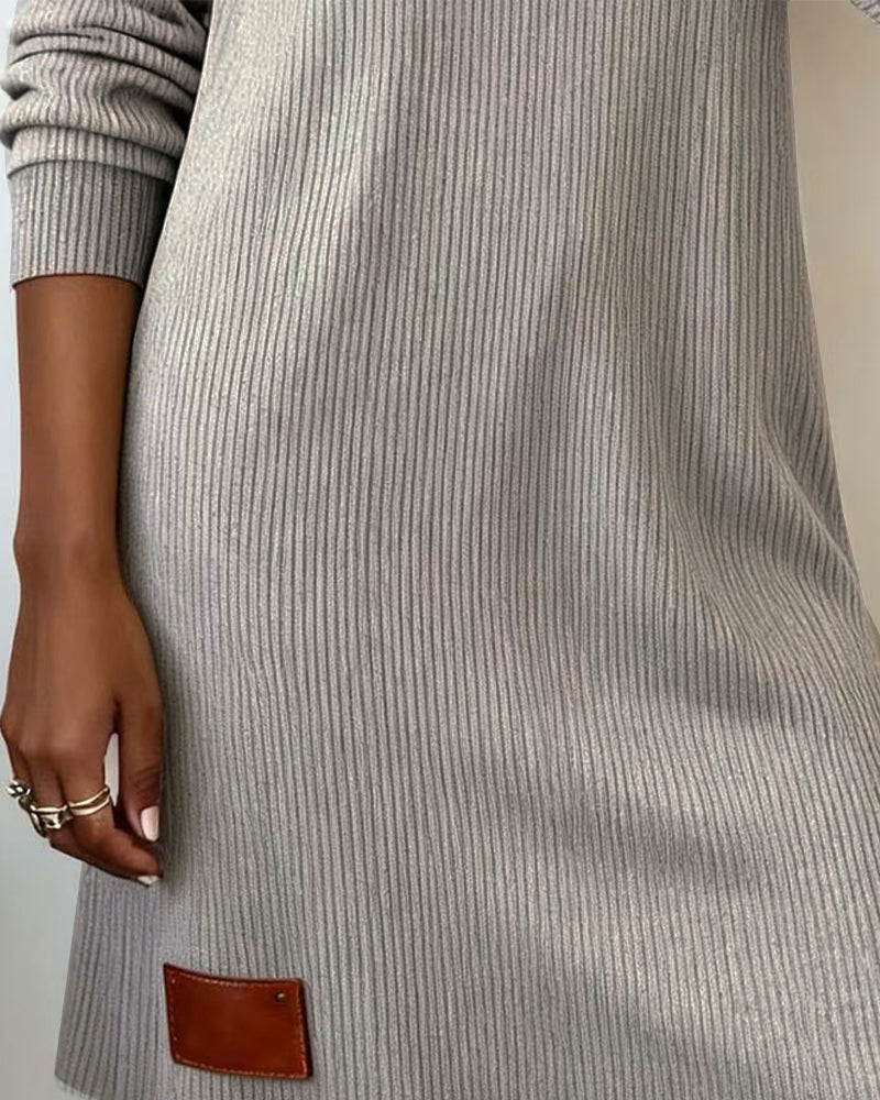 EB | Geschnittenes Kleid mit Langen Ärmeln und Kuschelkragen