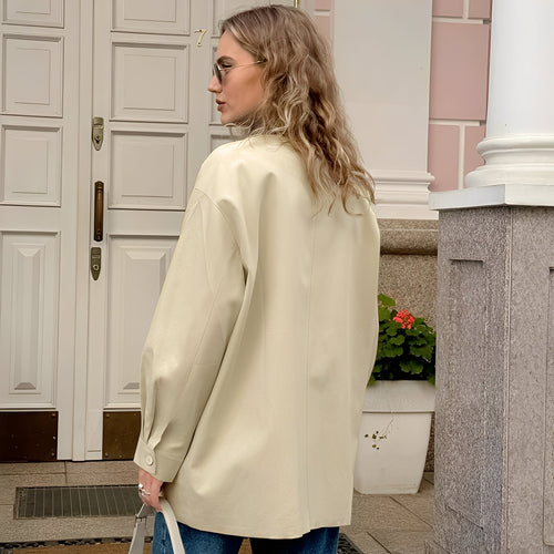 EB | Trendige, locker sitzende Damenjacke mit Polokragen