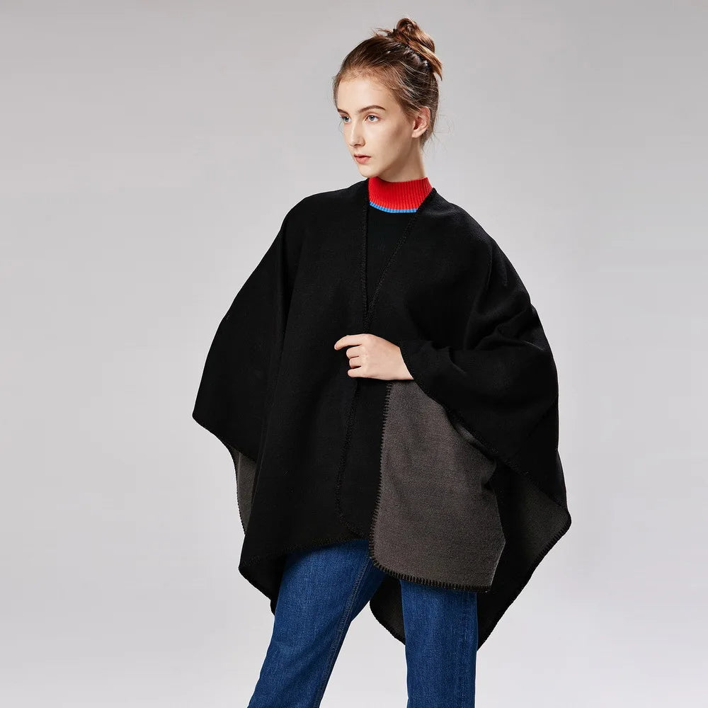 EB | Warmer Poncho mit Fließendem Schnitt