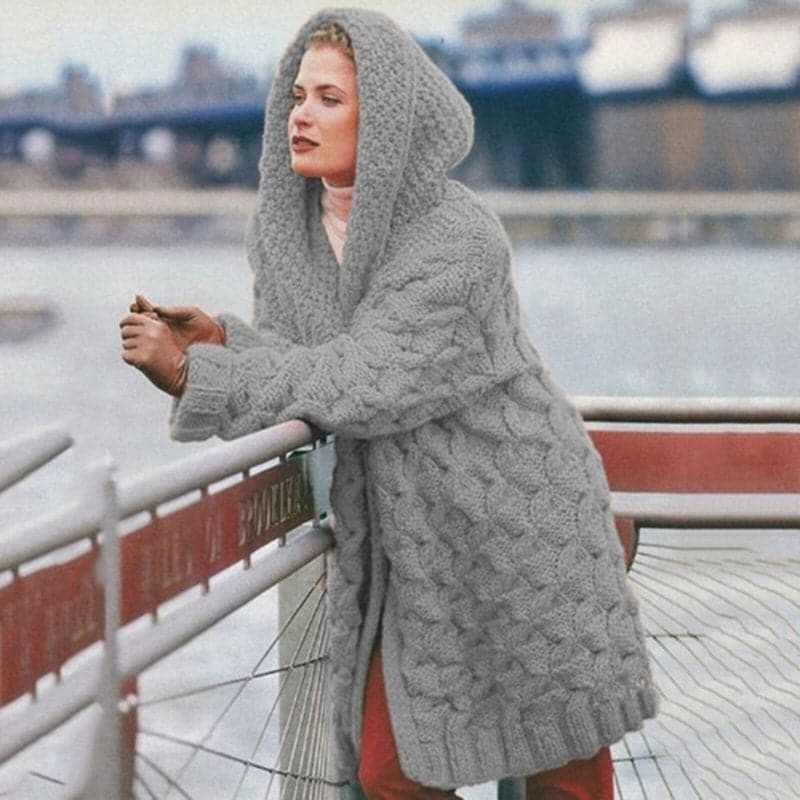 EB | Schlichte und stilvolle Winter-Strickjacke