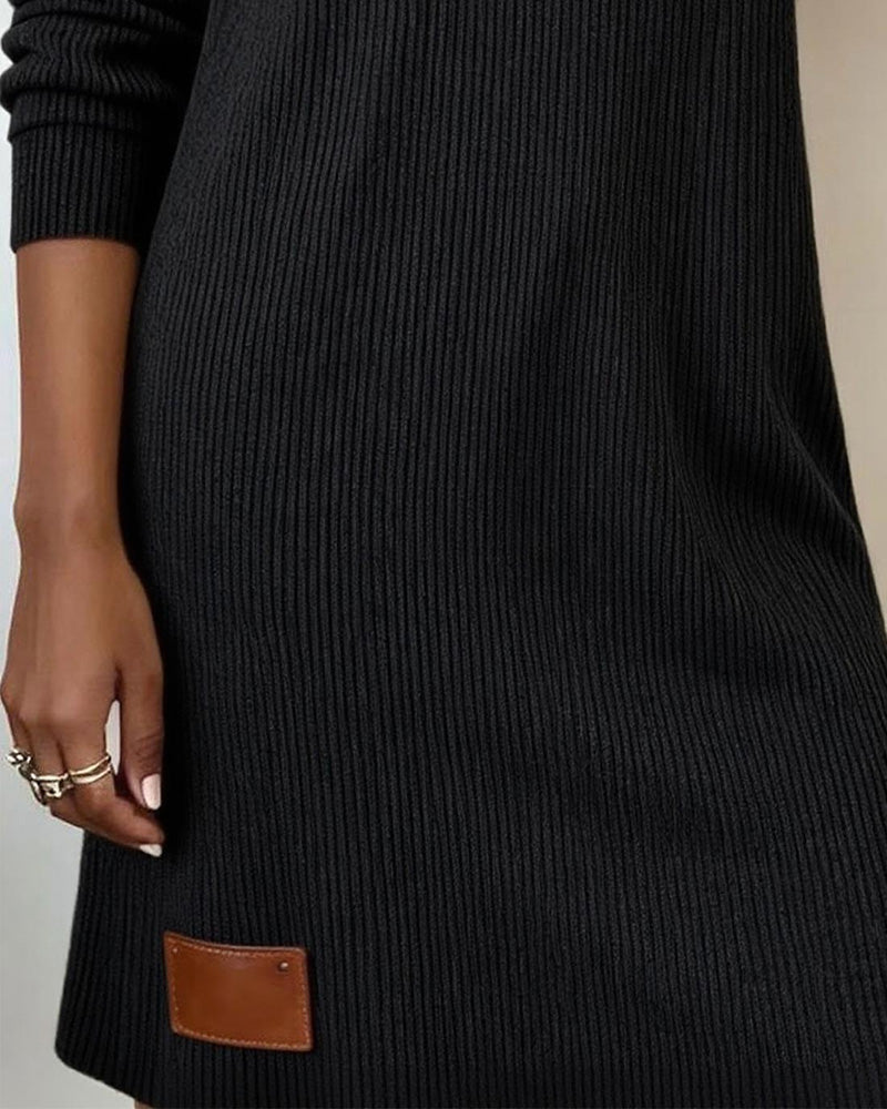EB | Geschnittenes Kleid mit Langen Ärmeln und Kuschelkragen