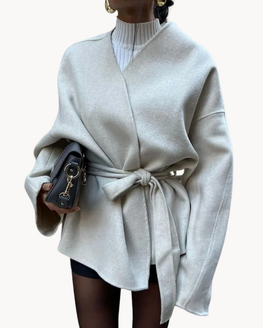 EB | Taillierte Damenjacke mit Schickem Gürteldesign