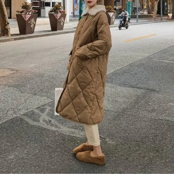 EB | Stylische Übergroße Steppjacke mit Pelzkragen und Knöpfen Ideal für Herbst/Winter