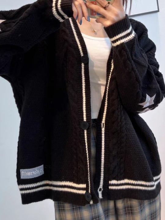 EB | Oversized Kabelgestrickte Jacke mit Sternstickerei