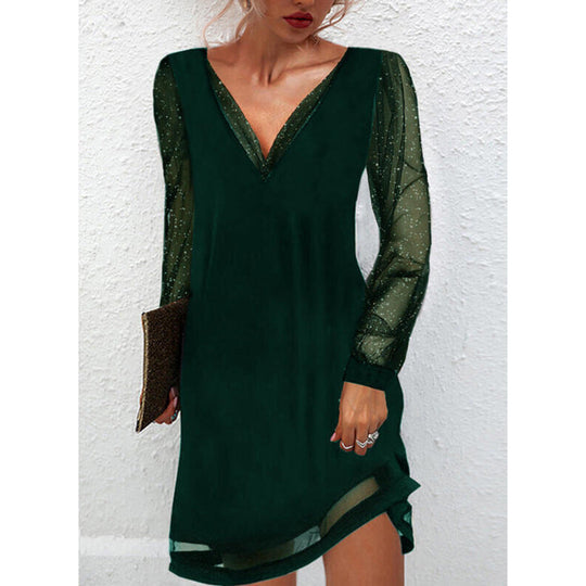 EB | Solides Kleid mit Spitzenbesatz und V-Ausschnitt