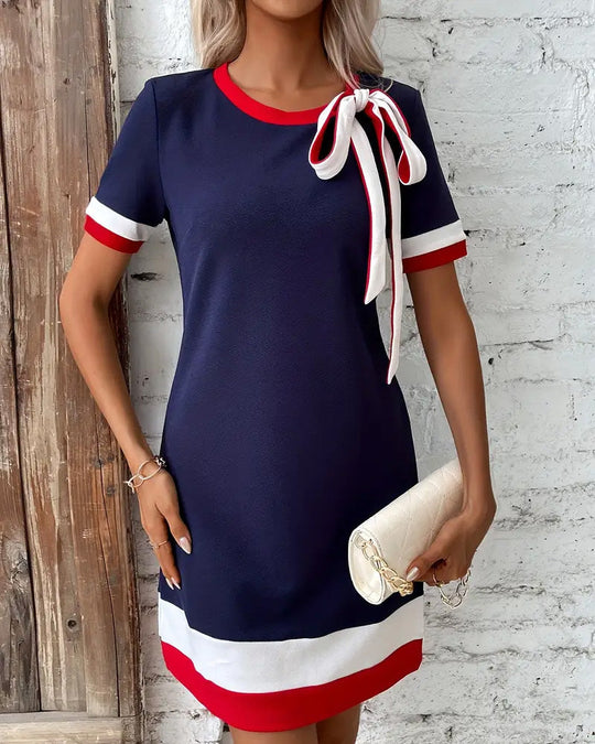 EB | Kleid Kurzärmlig Kontrastband