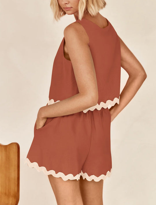 EB | Zweiteiliges Oberteil und Shorts aus Leinen und Spitze