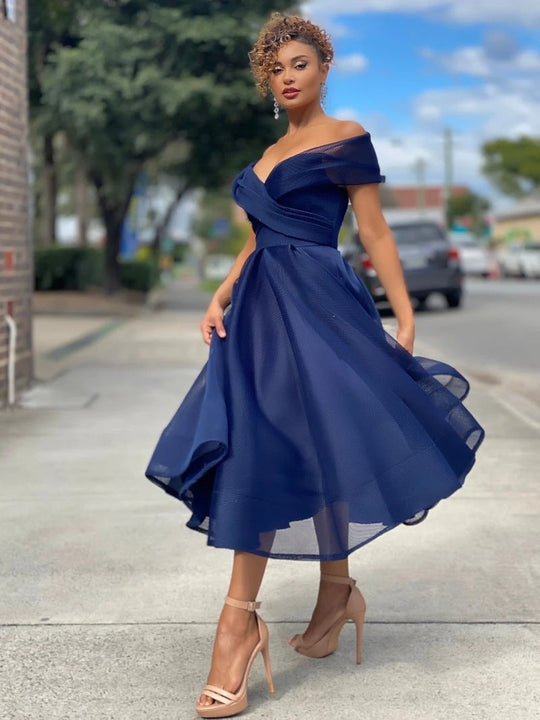 EB | Elegante Off Shoulder Brautjungfernkleid