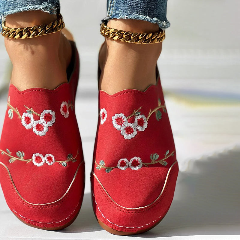 Bestickte Vintage-Blumen Hausschuhe EB