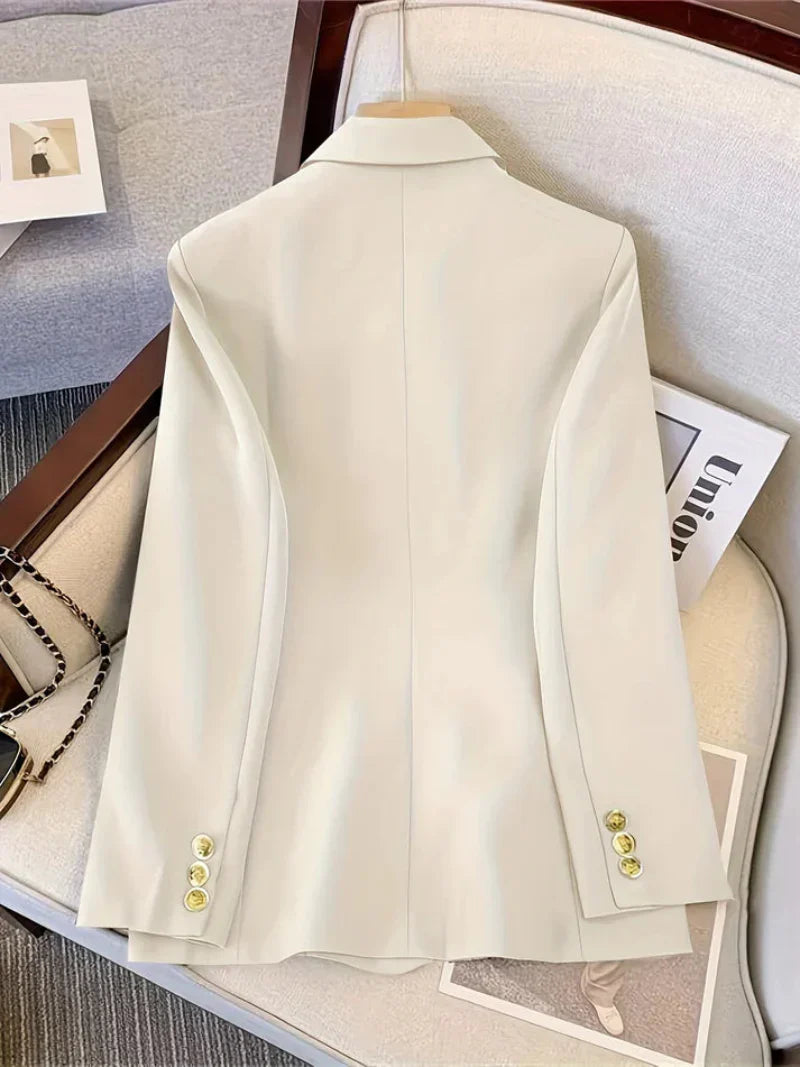 EB | Eleganter Slim Fit Damenblazer Mit Goldenen Knöpfen