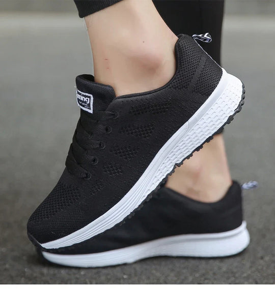 EB | Leichte Turnschuhe aus Mesh