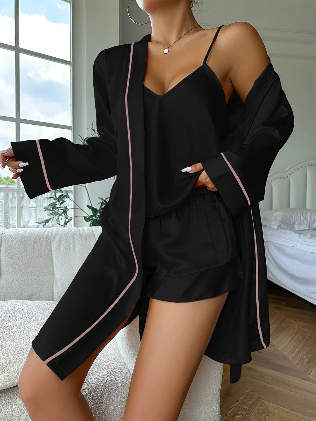 EB | Einfarbiges Satin V-Ausschnitt Top & Shorts Pyjama-Set Für Damen