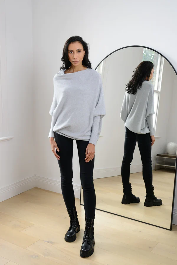 EB | Asymmetrisch Drapierter Pullover
