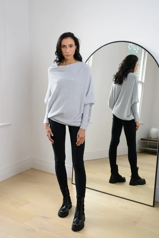 EB | Asymmetrisch Drapierter Pullover