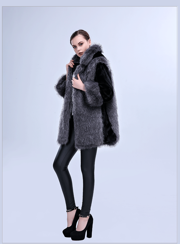 Damen Flauschiger Kunstpelz-Cape mit voluminösem Kragen und seitlichen Taschen EB