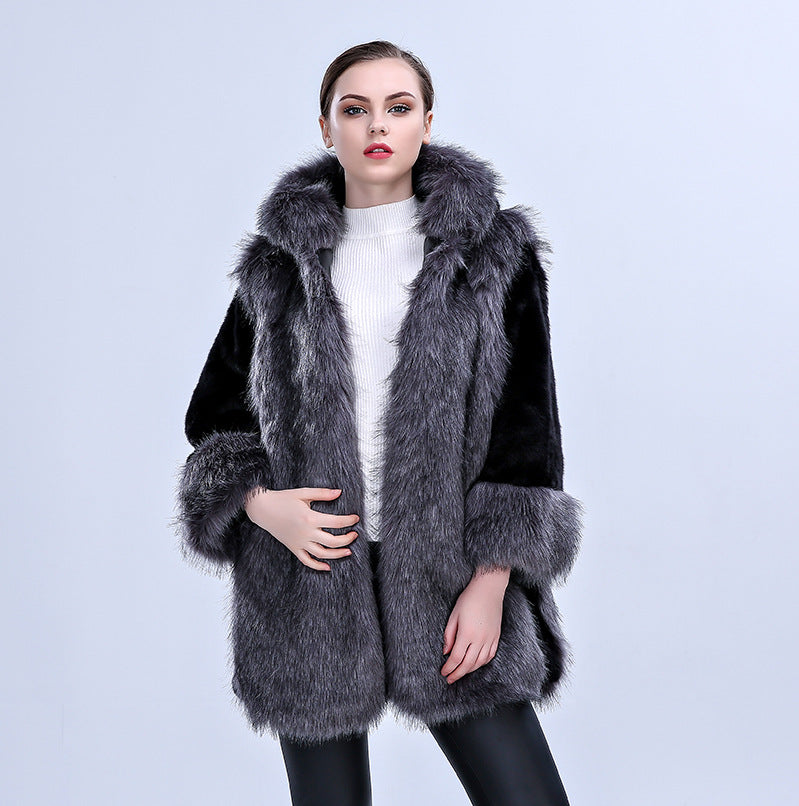 Damen Flauschiger Kunstpelz-Cape mit voluminösem Kragen und seitlichen Taschen EB