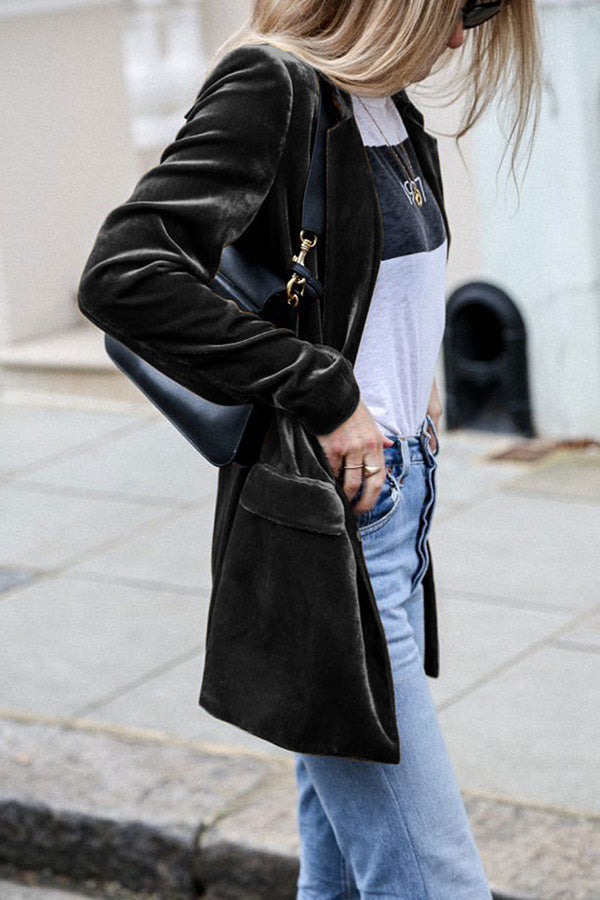 EB | Blazer aus Samt im Streetstyle
