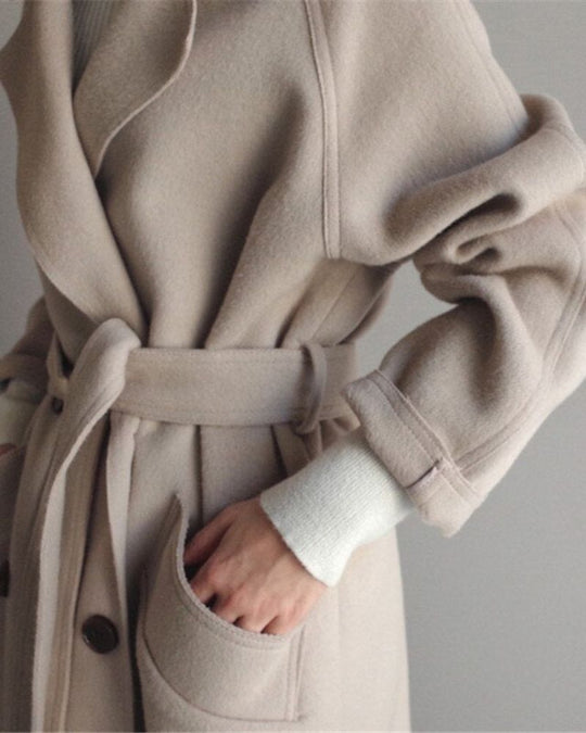 EB | Eleganter Langer Mantel
