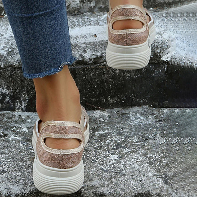 Lässige atmungsaktive Mesh-Sandalen EB