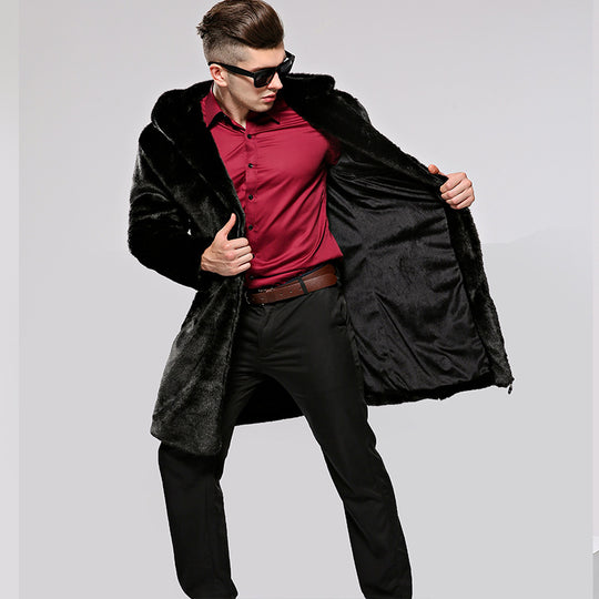 Herren Luxuriöses Kunstpelz-Cape mit voluminösem Kragen und vielseitigem Schnitt EB