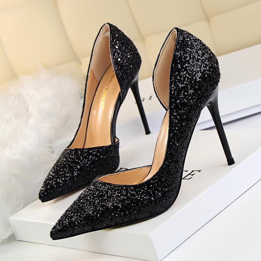 EB | Elegante Glitzernde Nadelabsätze