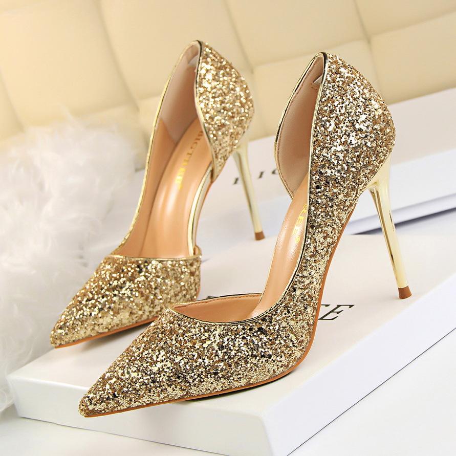 EB | Elegante Glitzernde Nadelabsätze