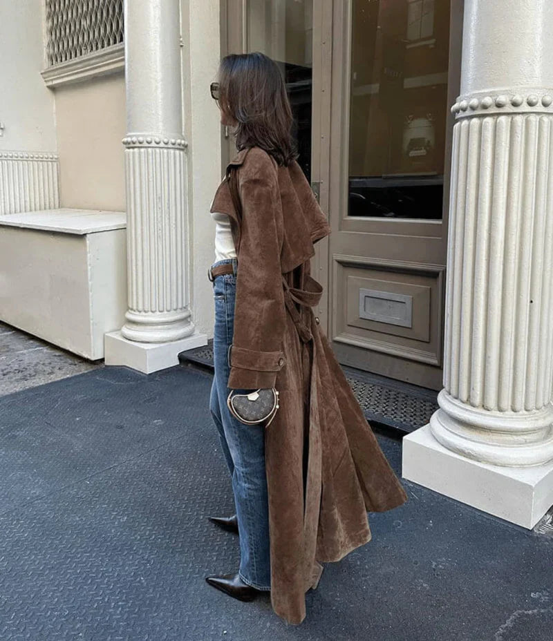 EB | Trenchcoat