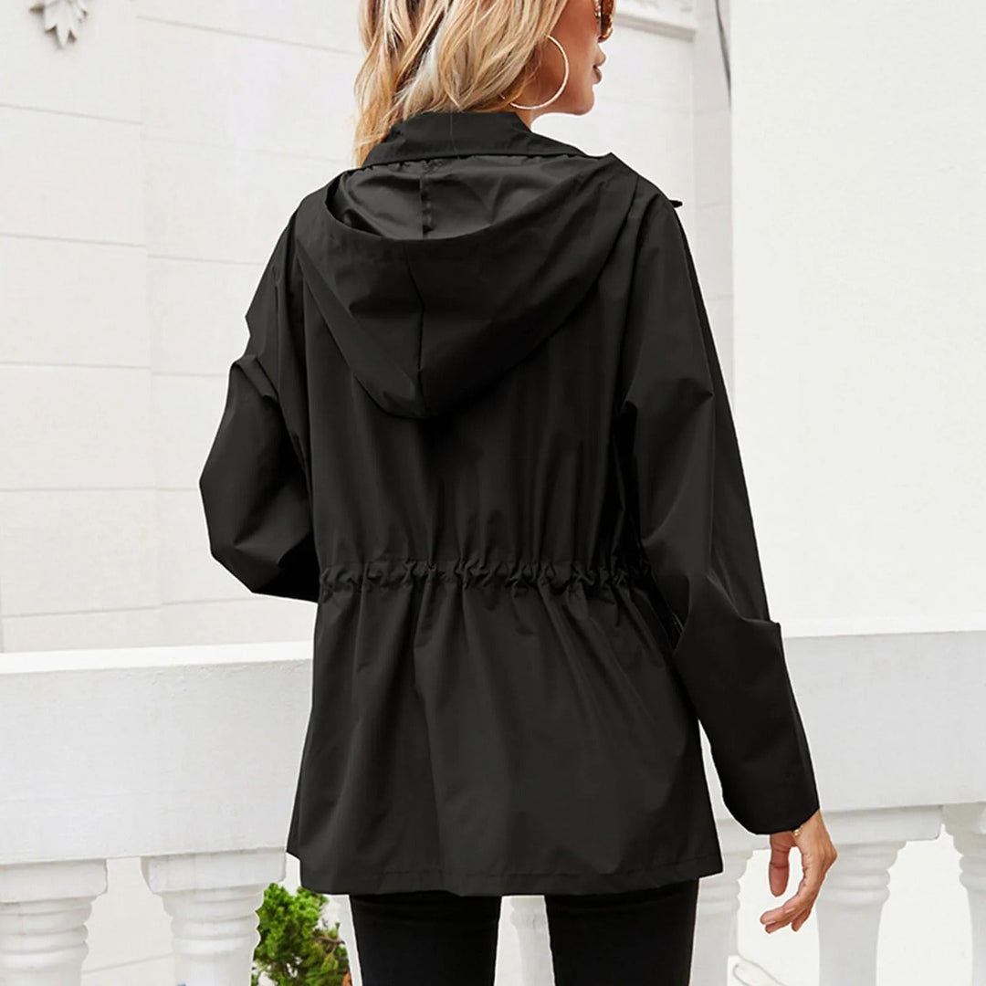EB | Modern geschnittene wasserdichte Damenjacke
