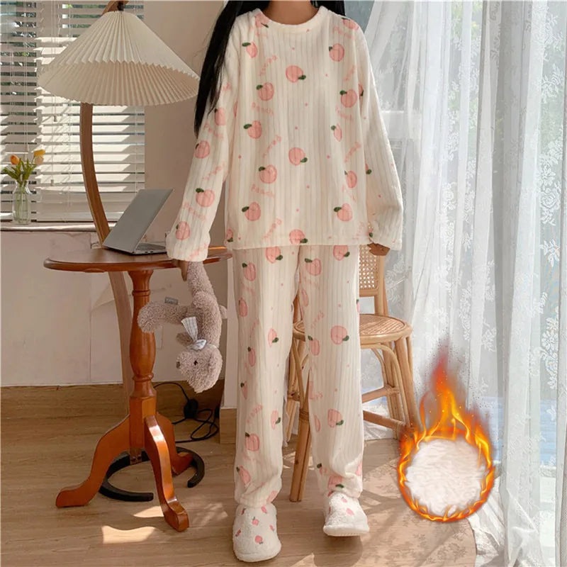 EB | Fleece Komfort Schlafanzug - Süß, warm und bequem in 7 trendigen Varianten