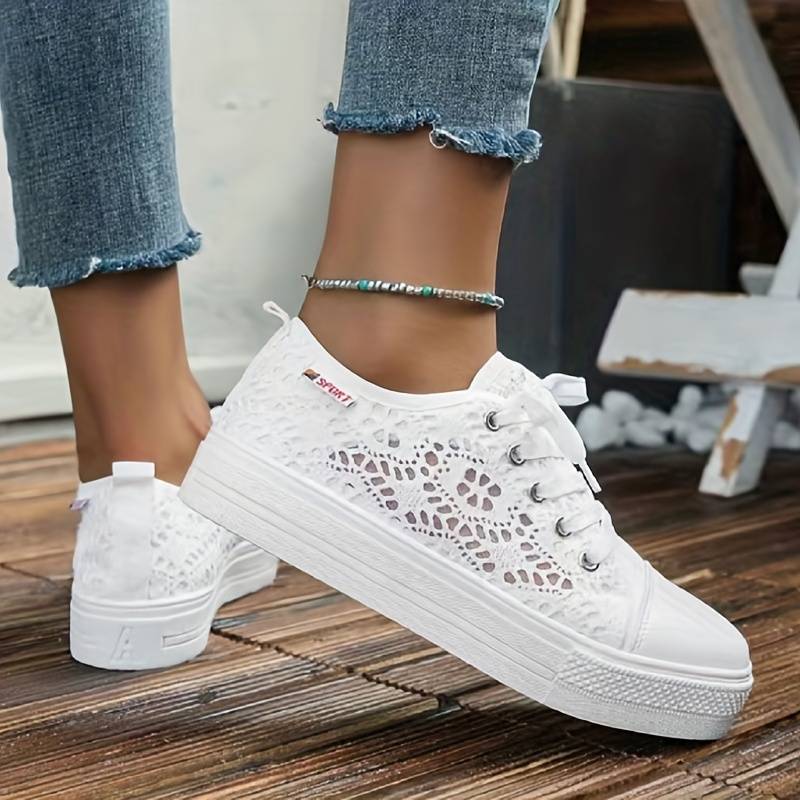 EB | Schicke und Luftige Spitzensneaker