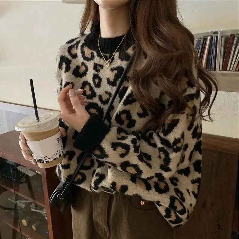 EB | Stylischer Pullover mit Leopardenmuster