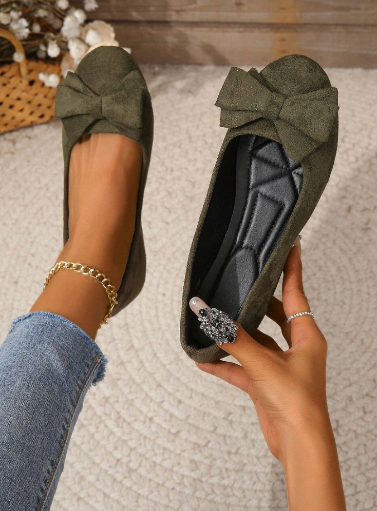 Orthopädische flache Schuhe mit Schleife EB