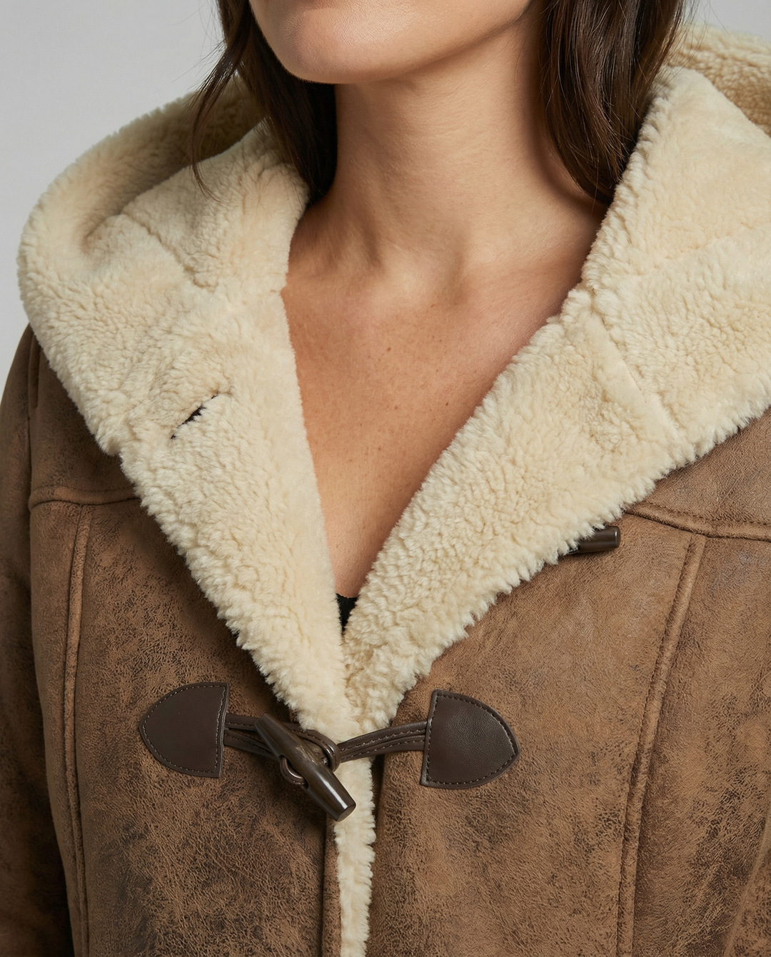 EBMode | Stylische Und Dicke Kapuzenjacke