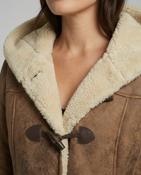 EBMode | Stylische Und Dicke Kapuzenjacke