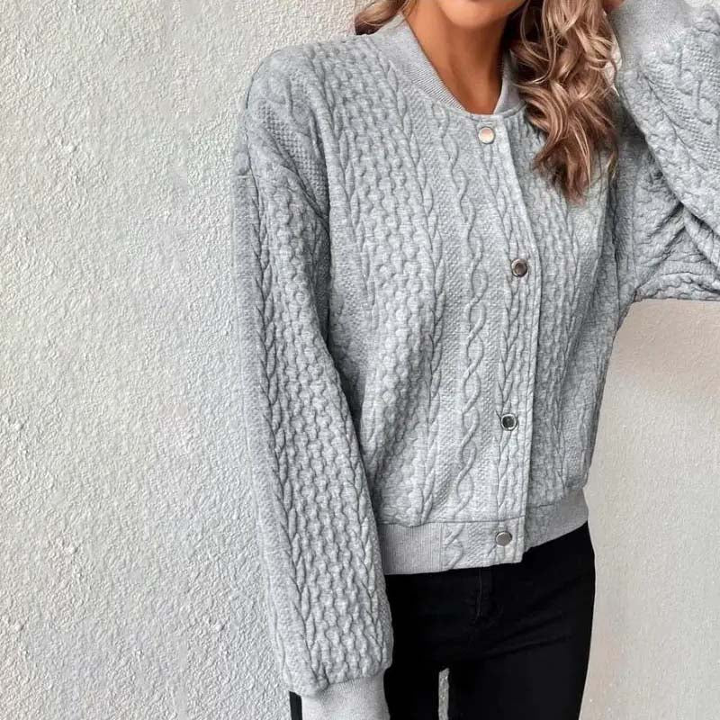 EB | Gestrickte Strickjacke
