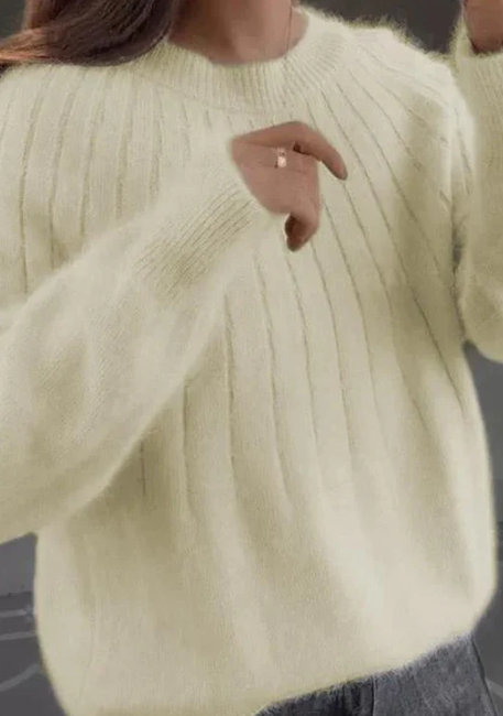 EB | Flauschiger Strickpullover