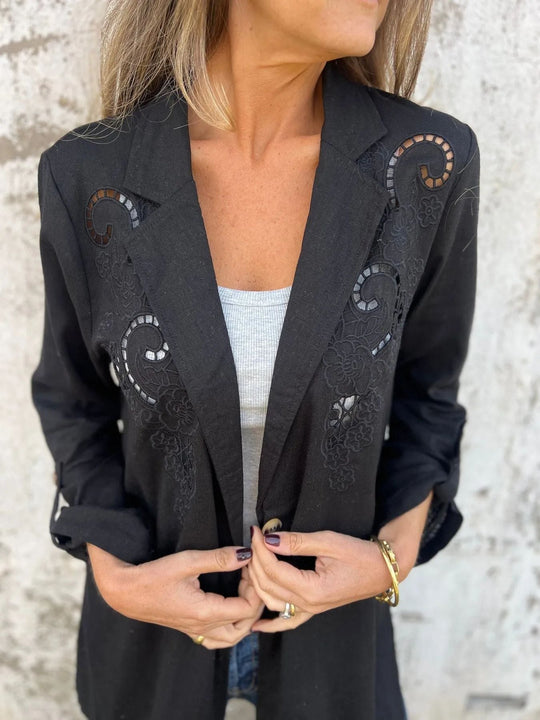 EB | Blazer mit Stickerei und Ausschnitten Klassischer Schnitt Raffiniert und Einzigartig
