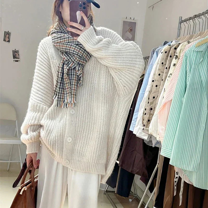 EB | Lässige und Stilvolle Winter Strickjacke