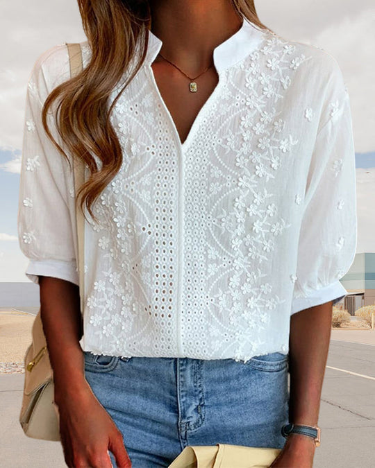 EB | Bestickte V-Ausschnitt Bluse