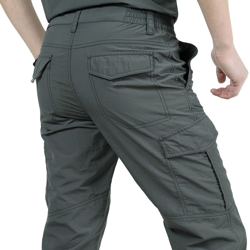 EB | Funktionale und Stilvolle Herren Cargo Hose mit Praktischen Klappen Taschen