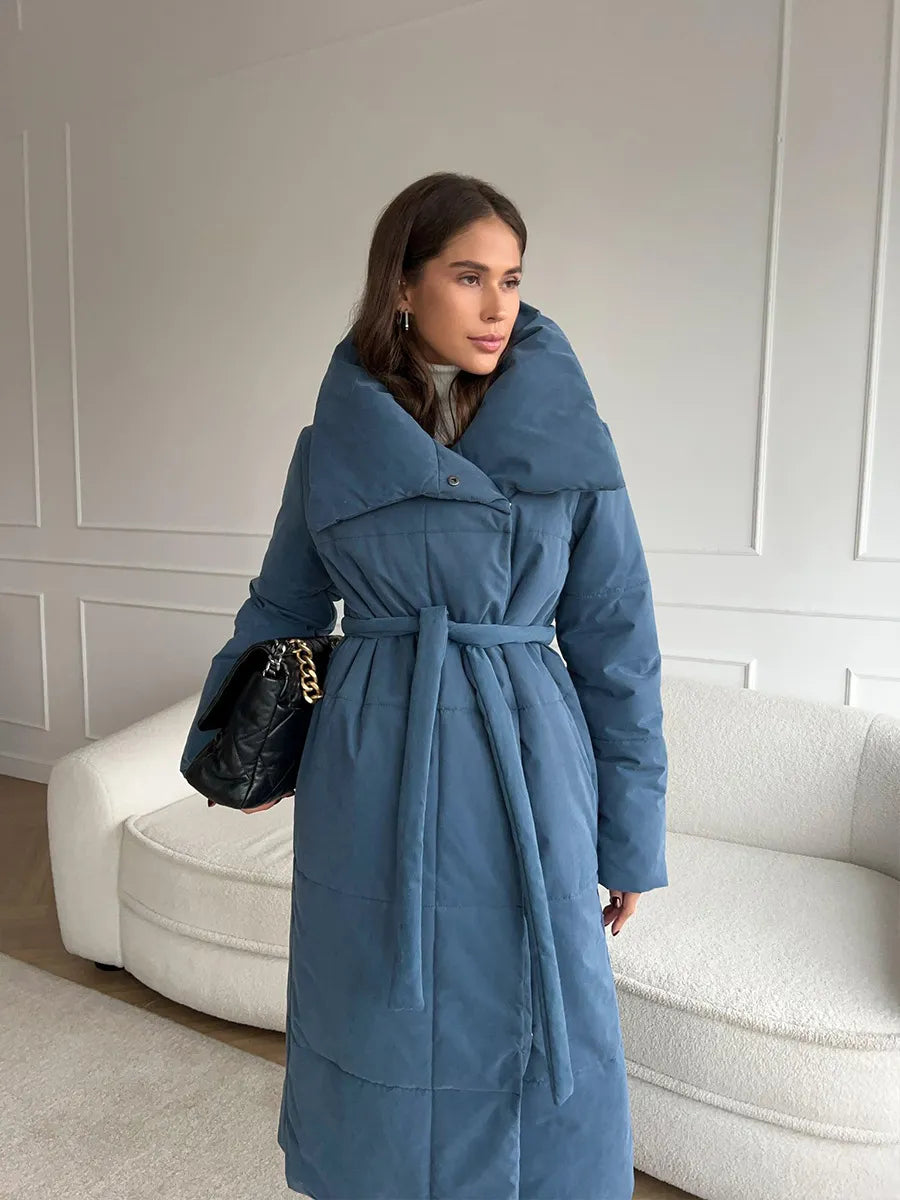 EB | Eleganter Wintermantel mit breitem Kragen