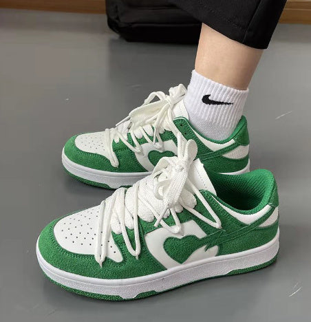Modische Turnschuhe für Frauen EB