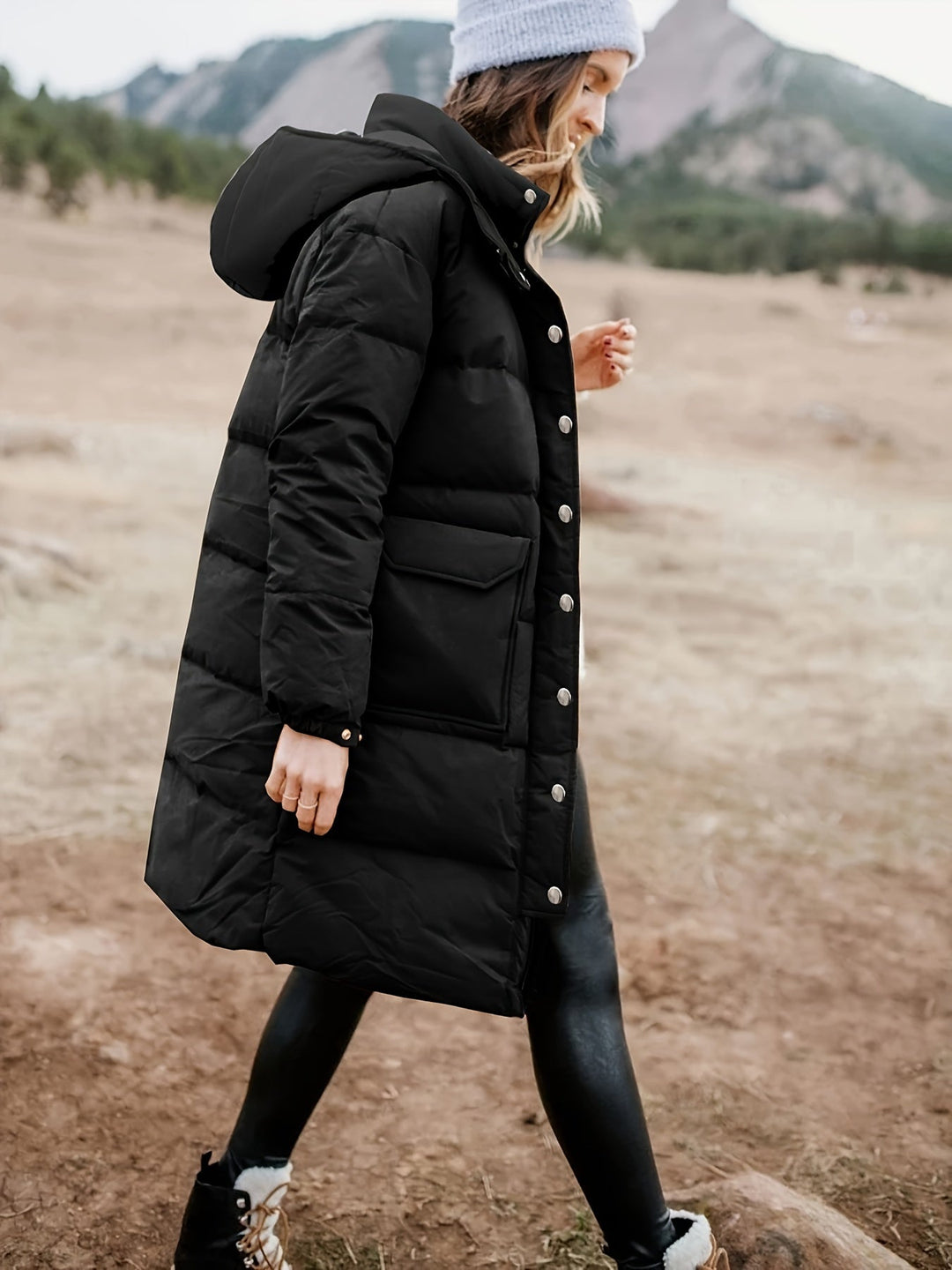 EB | Stylischer Puffer Schwarzer Wintermantel mit Kapuze und Polsterung Ideal für Herbst/Winter