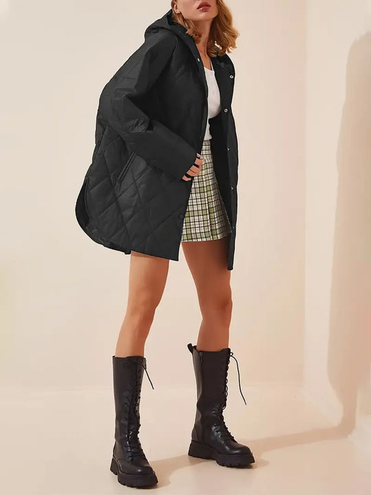 EB | Puffer schwarze und beige Winterjacke für Damen - warm und oversized