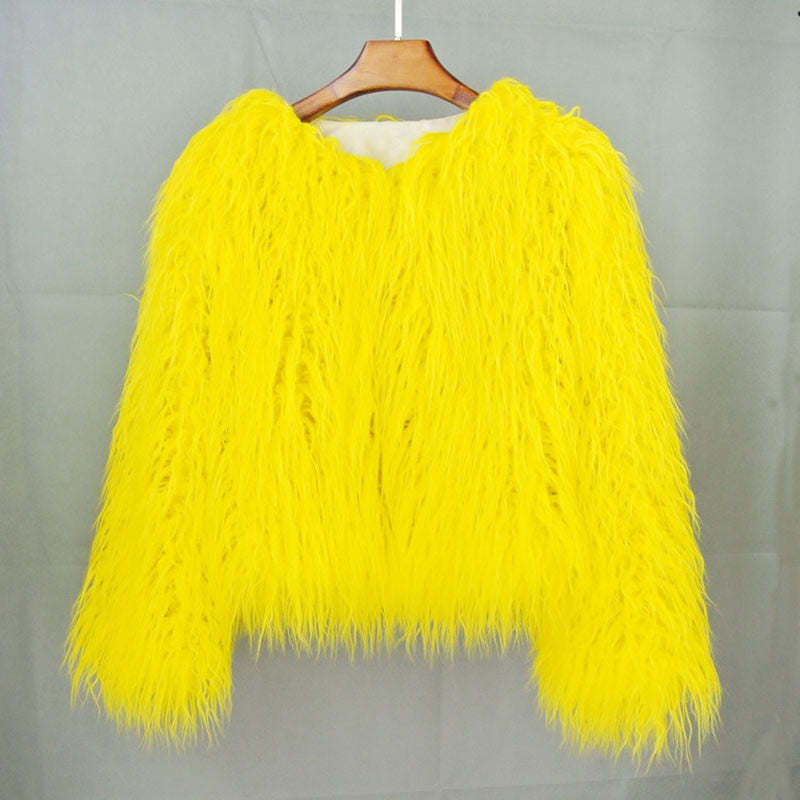 EB | Eleganter Warmer Kunstpelzmantel Für Herbst Und Winter