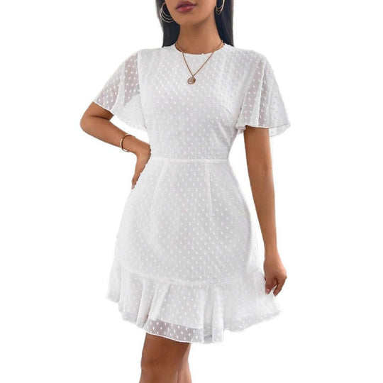 EB | Dreidimensionales Kleid mit Rüschenrand und Punkten