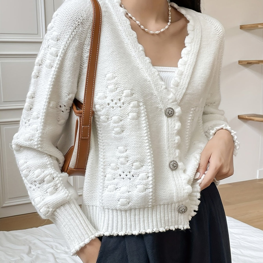 EB | Zeitlose und Elegante Strickjacke