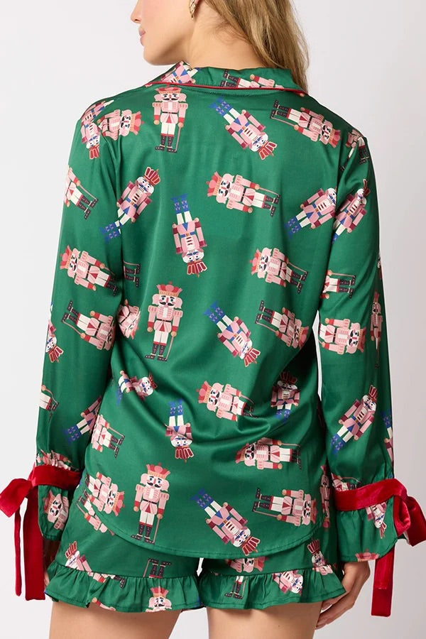 EB | Weihnachten Mode Gedruckte Fliege Oberteil und Elastischer Taillen Rüschenshorts Set