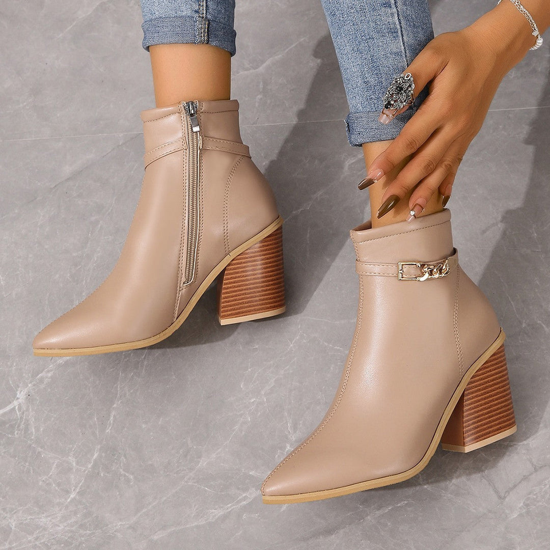 Elegante Stiefel mit seitlichem Reißverschluss und Blockabsatz EB